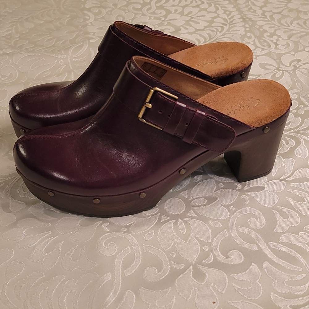CLARKS ARTISAN LEATHER SLING BACK CLOGS